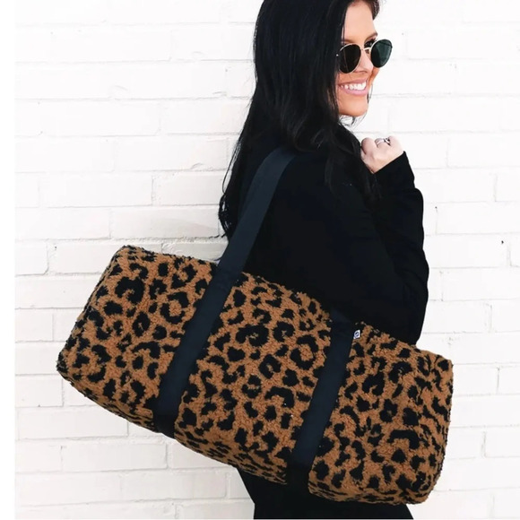 NWT Sherpa Duffel Bag - Picture 1 of 5